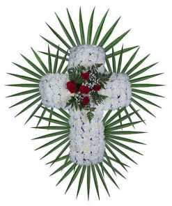 corona funeraria con forma de cruz flores para funeral Madrid